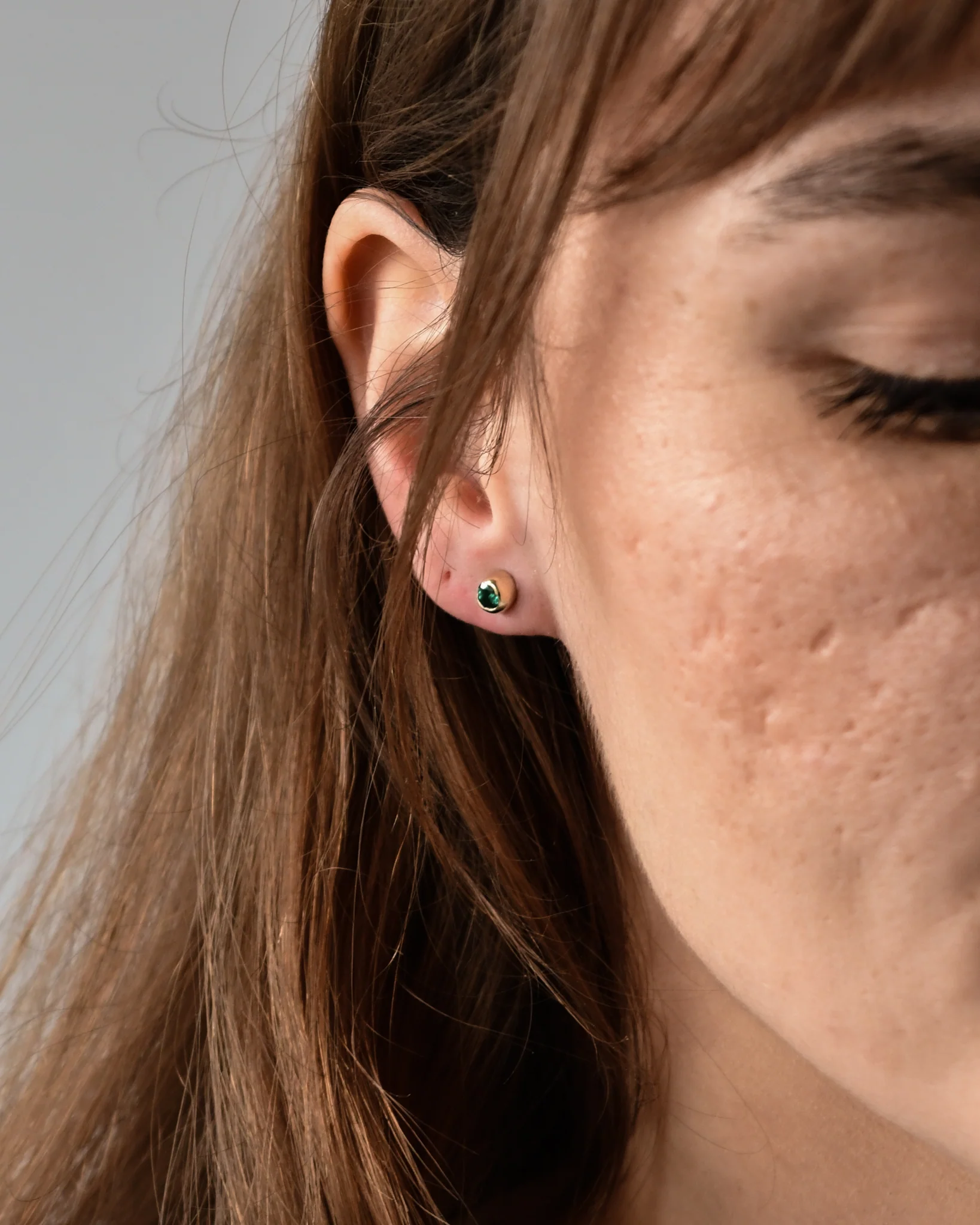 DEW DROP STUDS | EMERALD | SAMPLE - Image 5