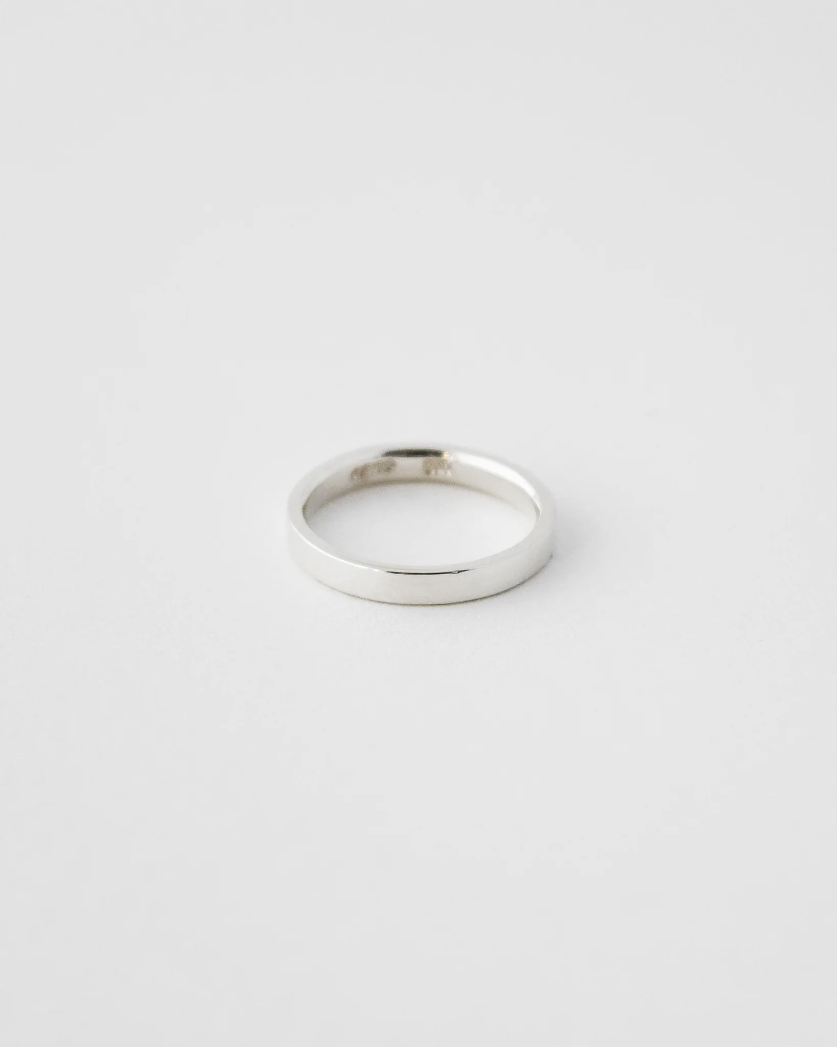 FLAT BAND