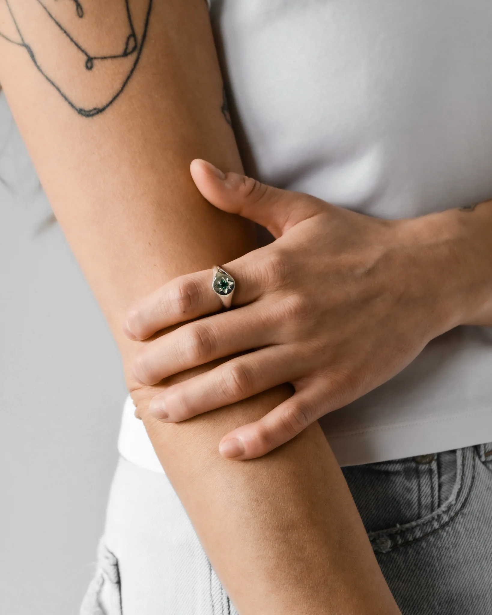 NOVA RING | EMERALD | SAMPLE - Image 9