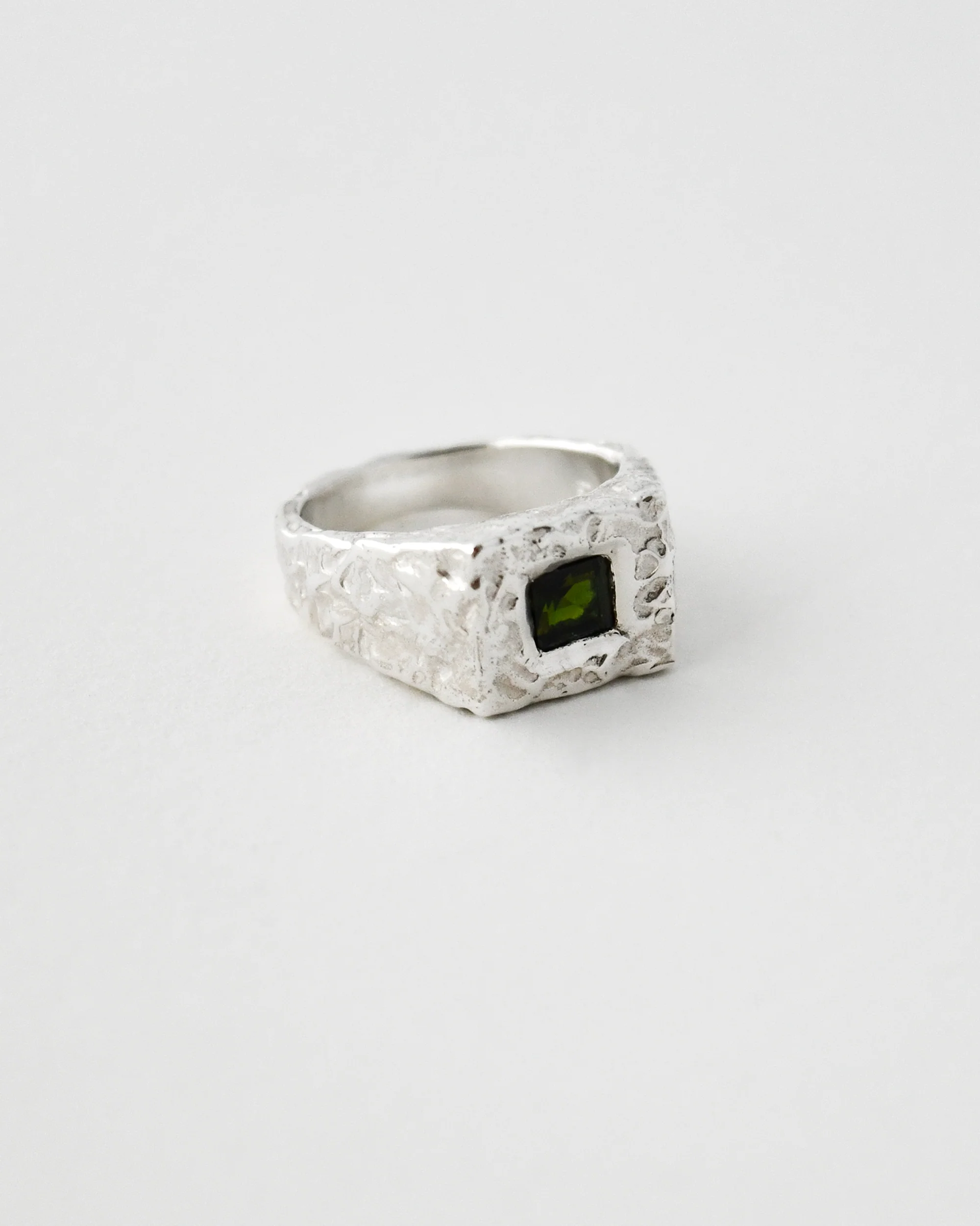 PUMICE SIGNET | GREEN TOURMALINE - Image 3