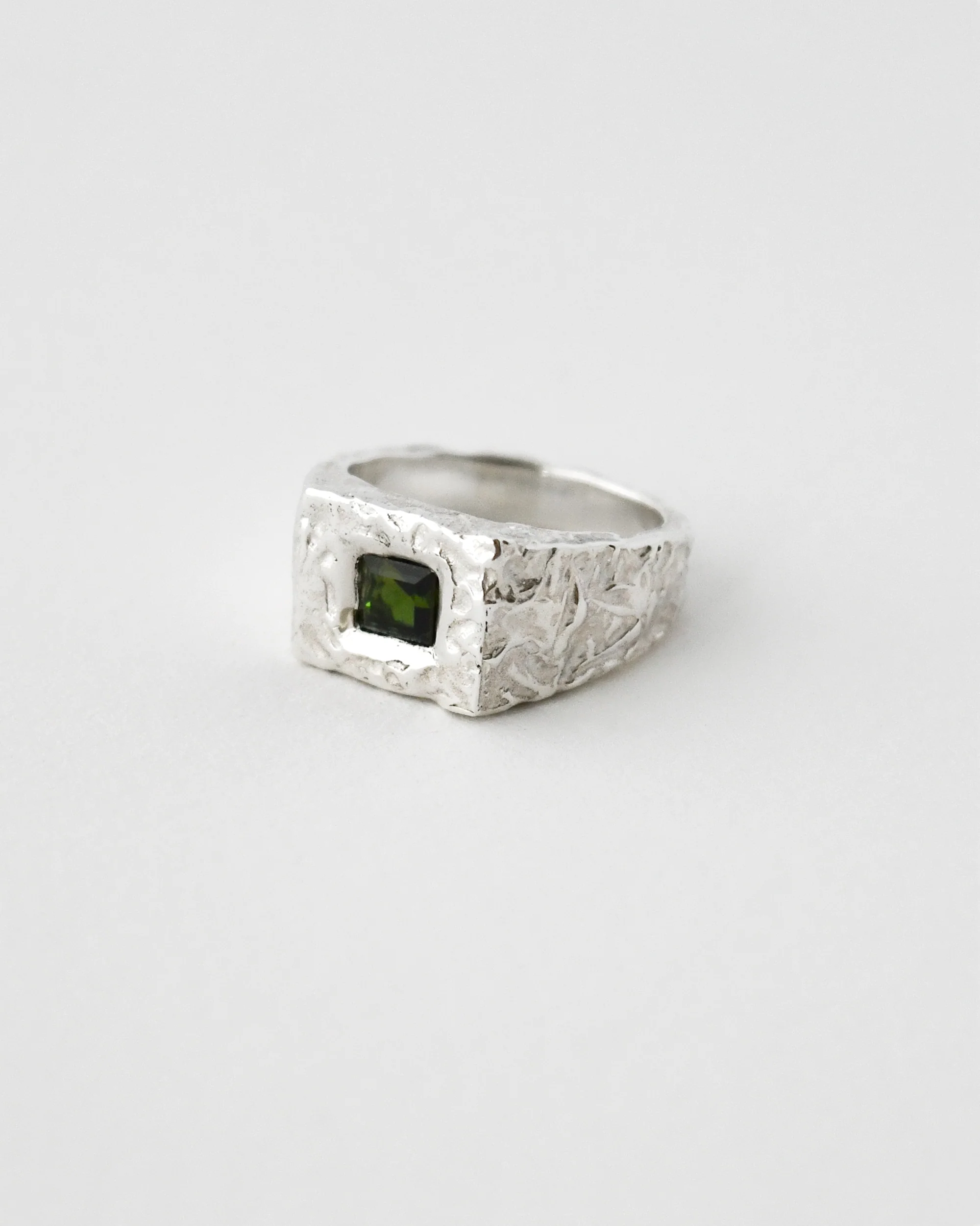 PUMICE SIGNET | GREEN TOURMALINE - Image 4
